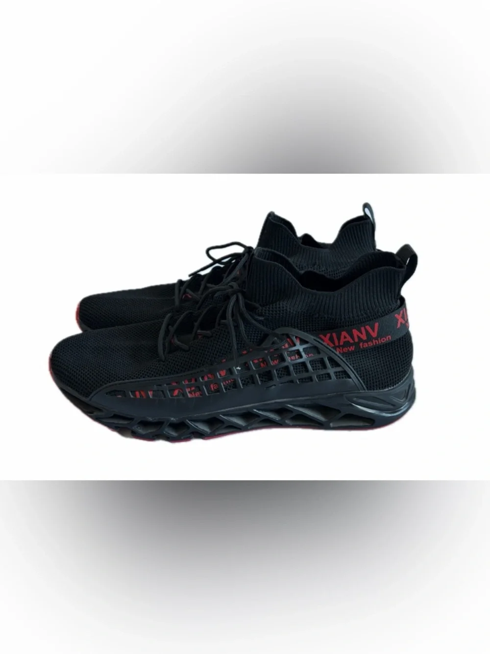 NWOT~ Men’s XIANV Sport Tennis Shoes